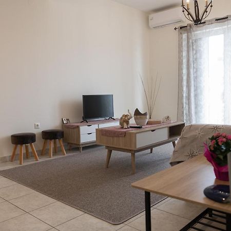 Despoina'S Lovely Apartment Nafplio Bagian luar foto